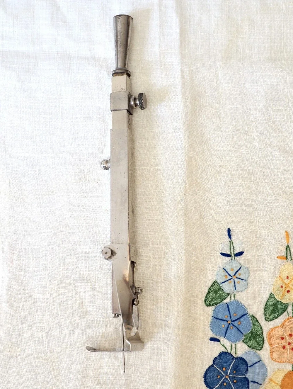 Antique Marvel Machine for Hand Embroidery 1918 Patent Princess Model B Stitcher